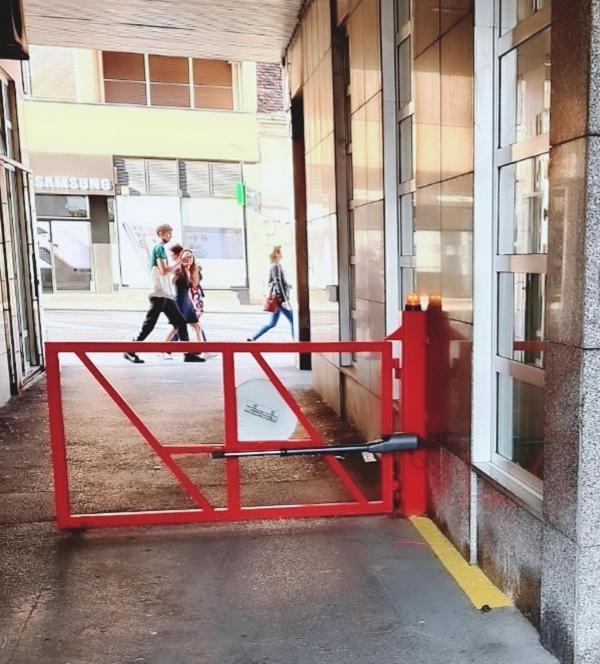 Lea Apartment - Free Parking In Front For 2 Cars Ζάγκρεμπ Εξωτερικό φωτογραφία