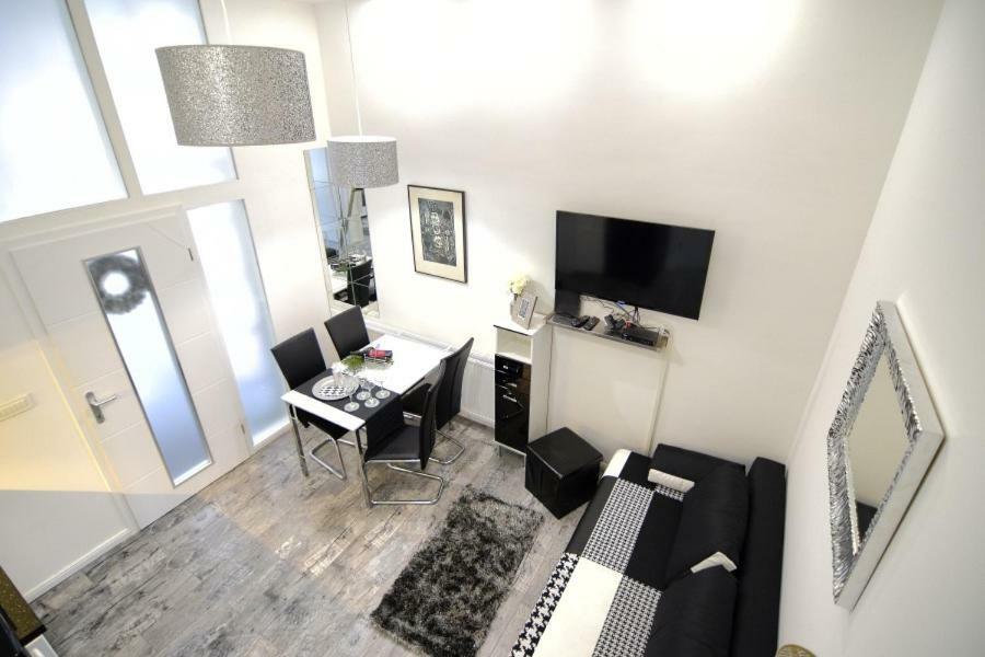 Lea Apartment - Free Parking In Front For 2 Cars Ζάγκρεμπ Εξωτερικό φωτογραφία